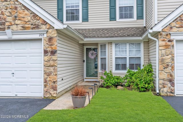 205 Iris Way, Brick, NJ 08724