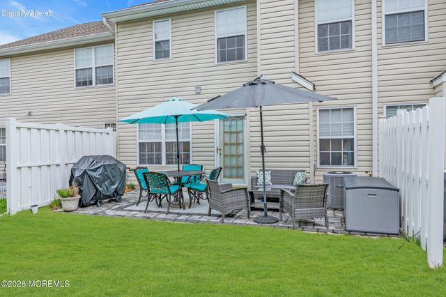 205 Iris Way, Brick, NJ 08724