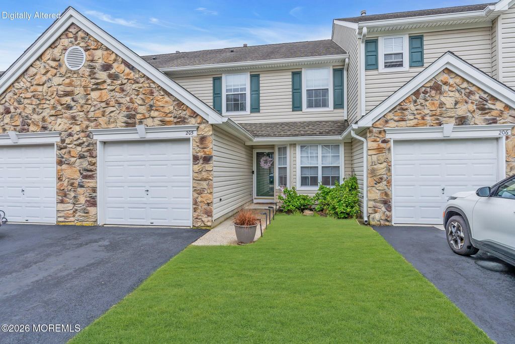 205 Iris Way, Brick, NJ 08724