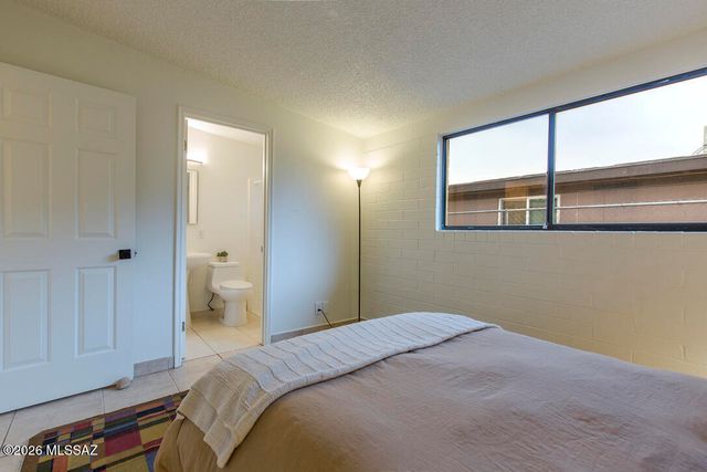 1310 N 14th Avenue, Tucson, AZ 85705