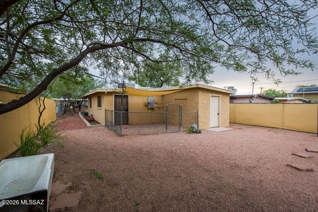 1310 N 14th Avenue, Tucson, AZ 85705