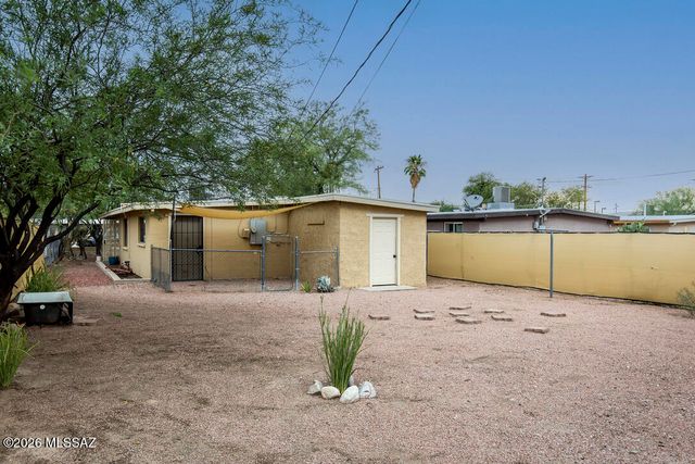 1310 N 14th Avenue, Tucson, AZ 85705