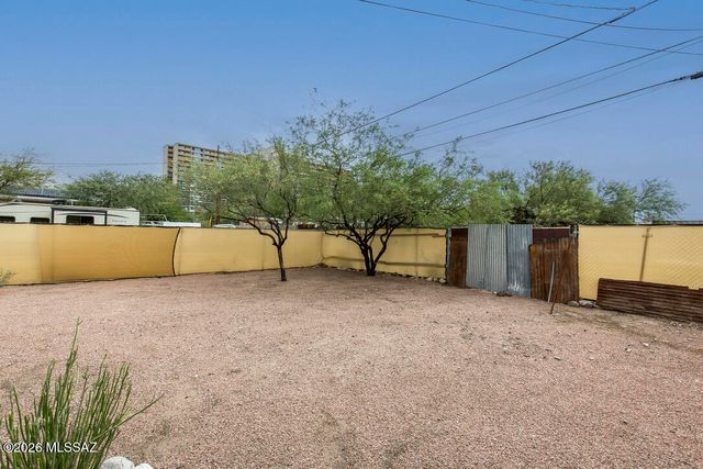 1310 N 14th Avenue, Tucson, AZ 85705