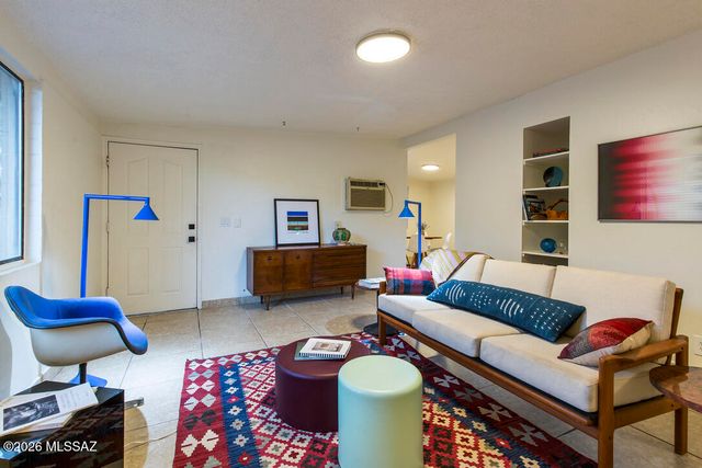 1310 N 14th Avenue, Tucson, AZ 85705