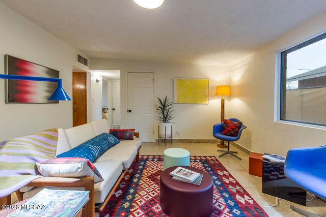 1310 N 14th Avenue, Tucson, AZ 85705