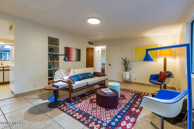 1310 N 14th Avenue, Tucson, AZ 85705