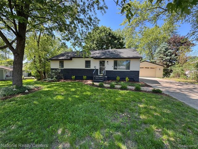 5458 Vincent Avenue, Waterford, MI 48327