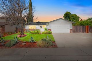 5213 Diablo Dr, Sacramento, CA 95842
