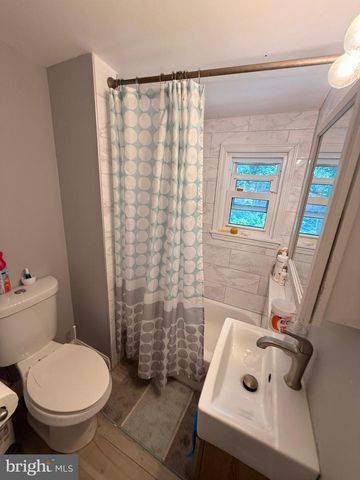241 OLIVER AVE, Trenton, NJ 08618