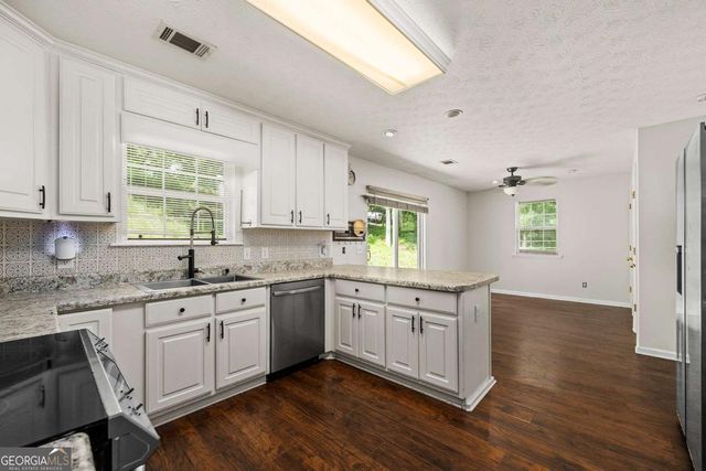 6204 Cherrywood Trail, Gainesville, GA 30506