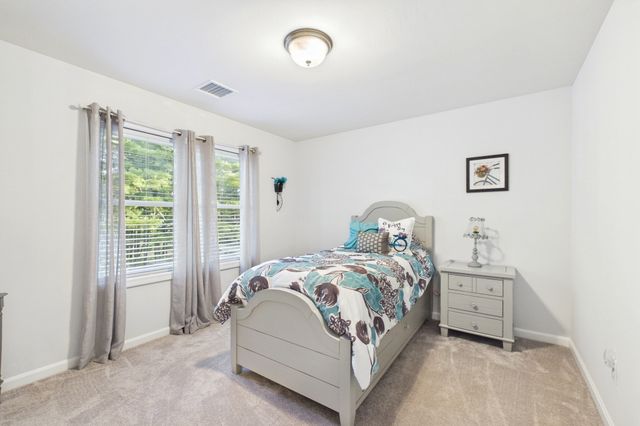232 Collins Corner Rd, Dartmouth, MA 02747