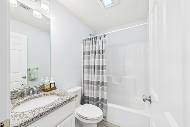 232 Collins Corner Rd, Dartmouth, MA 02747
