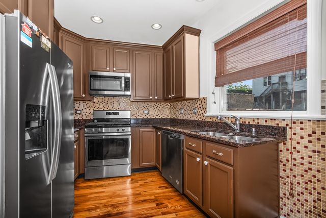 1629 W NORTH SHORE Drive 103, Chicago, IL 60626