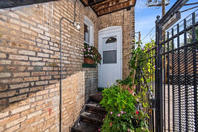 1629 W NORTH SHORE Drive 103, Chicago, IL 60626