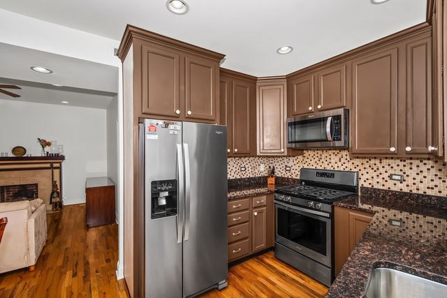 1629 W NORTH SHORE Drive 103, Chicago, IL 60626
