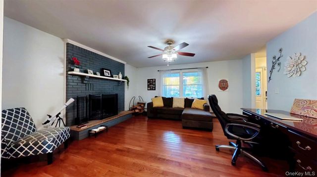 54 Berea Road, Walden, NY 12586