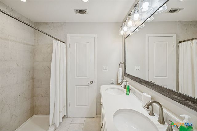 2270 Connie Drive, Canyon Lake, TX 78133