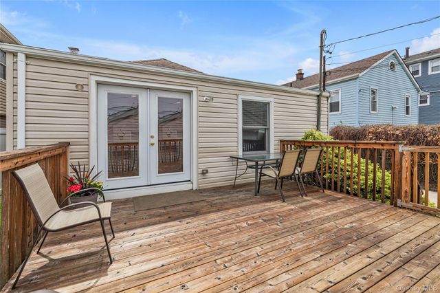 347 E Pine Street, Long Beach, NY 11561