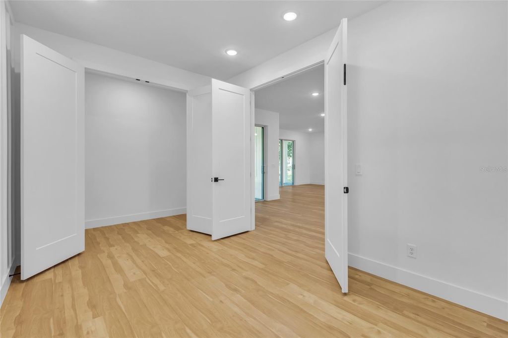 Image 25 of property listing at 155 PEARL STREET, Auburndale, FL 33823