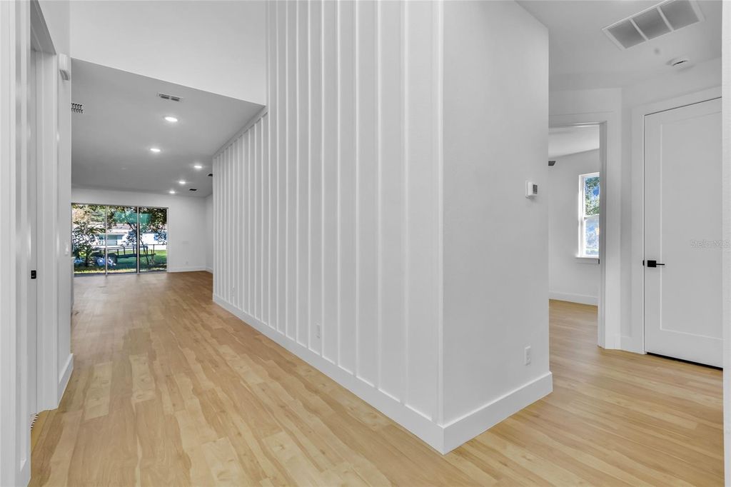 Image 7 of property listing at 155 PEARL STREET, Auburndale, FL 33823