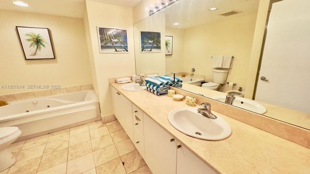 17375 Collins Avenue 1003, Sunny Isles Beach, FL 33160