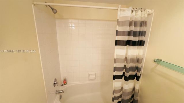17375 Collins Avenue 1003, Sunny Isles Beach, FL 33160