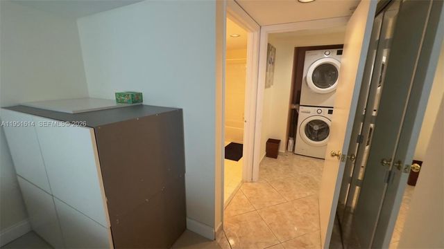 17375 Collins Avenue 1003, Sunny Isles Beach, FL 33160