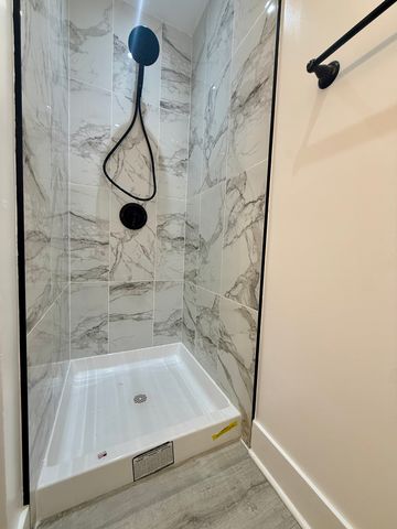 3221 S May Street 2F, Chicago, IL 60608