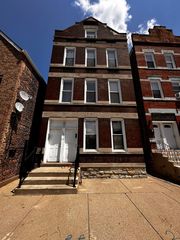 3221 S May Street 2F, Chicago, IL 60608