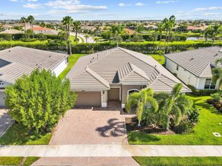 10127 SW Cypress Wood Court, Port St Lucie, FL 34987