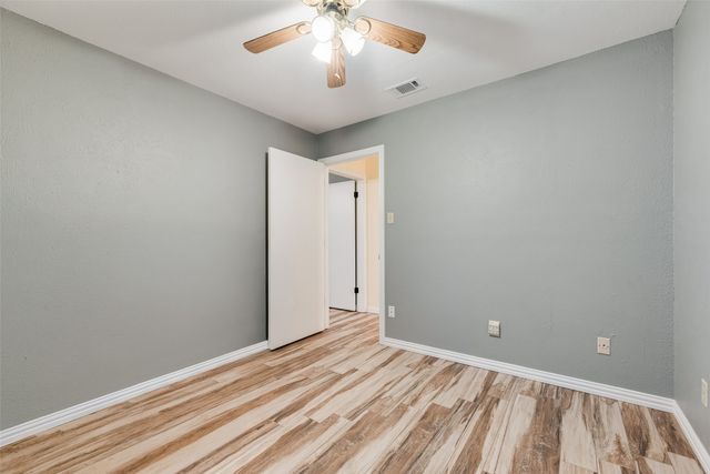 800 Brownfield Drive, Mesquite, TX 75150