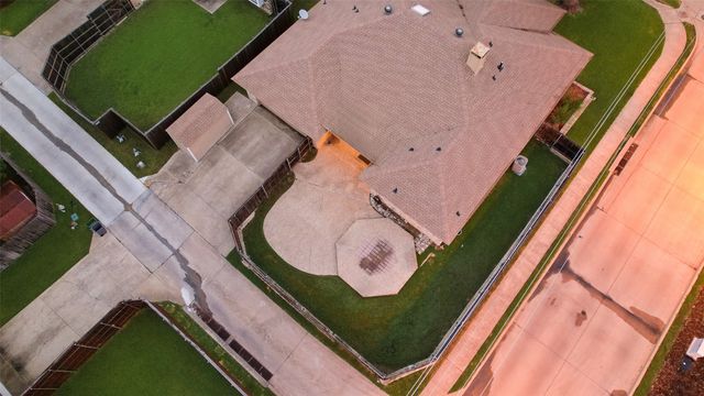 800 Brownfield Drive, Mesquite, TX 75150