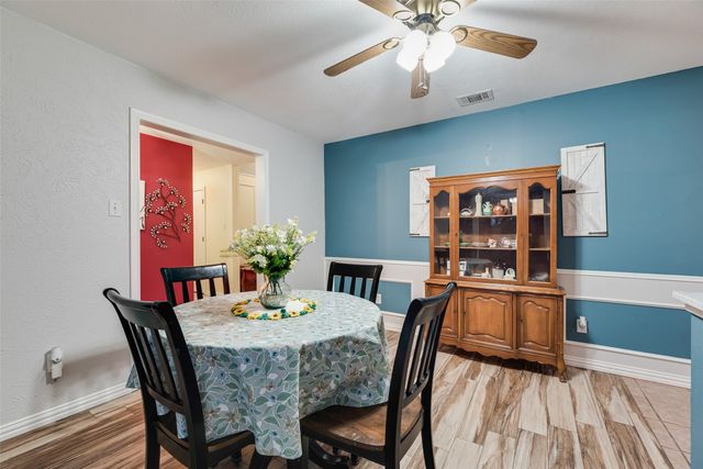 800 Brownfield Drive, Mesquite, TX 75150
