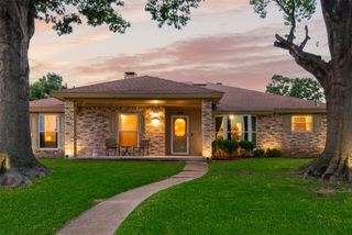 800 Brownfield Drive, Mesquite, TX 75150