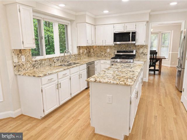 7917 DONEGAL LN, Springfield, VA 22153