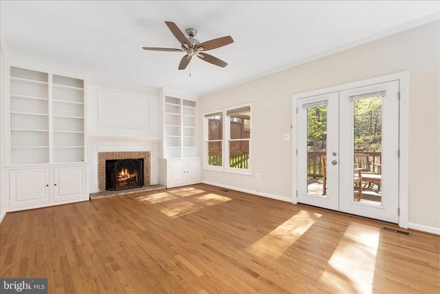 7917 DONEGAL LN, Springfield, VA 22153