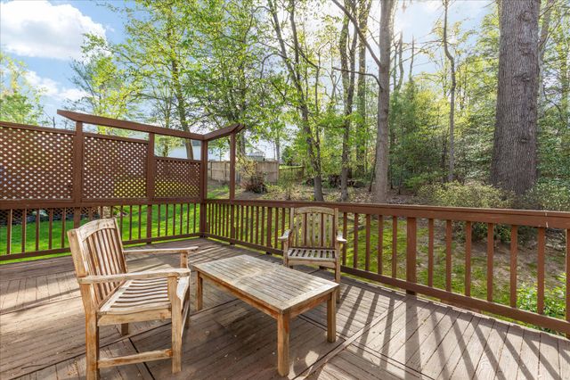 7917 DONEGAL LN, Springfield, VA 22153