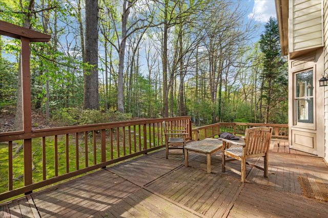 7917 DONEGAL LN, Springfield, VA 22153
