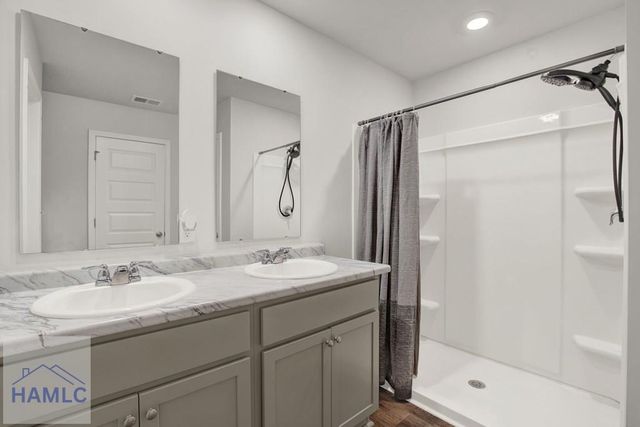 33 Dusty Trail, Hinesville, GA 31313