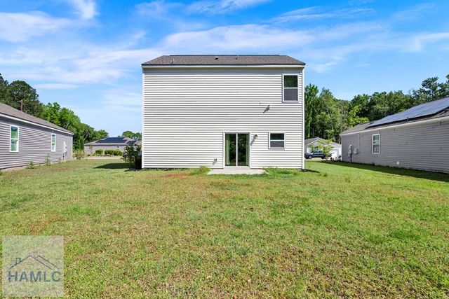 33 Dusty Trail, Hinesville, GA 31313