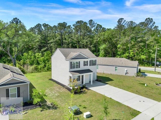 33 Dusty Trail, Hinesville, GA 31313