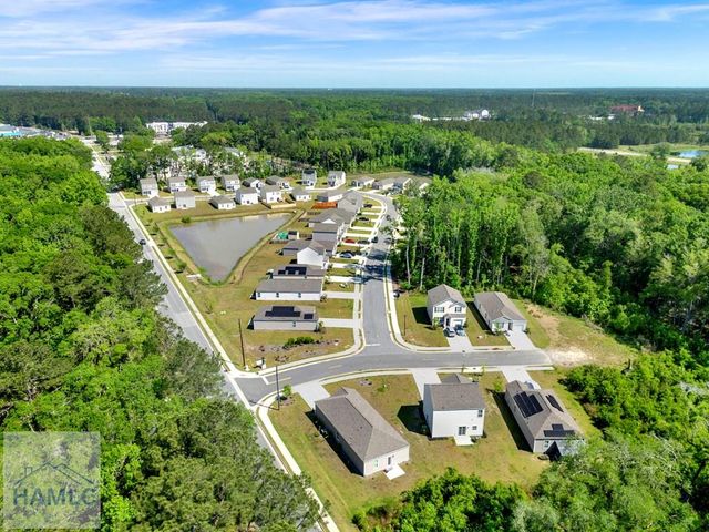 33 Dusty Trail, Hinesville, GA 31313