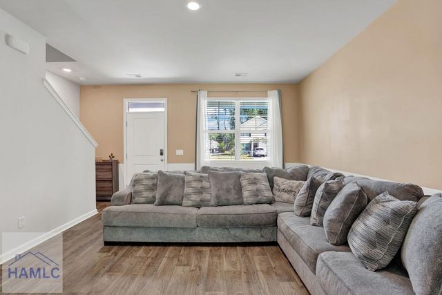 33 Dusty Trail, Hinesville, GA 31313