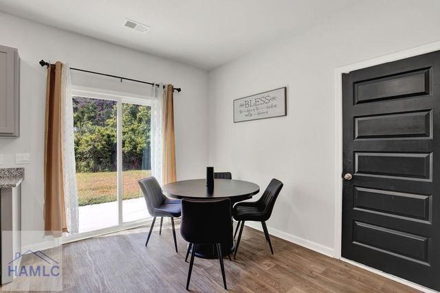 33 Dusty Trail, Hinesville, GA 31313