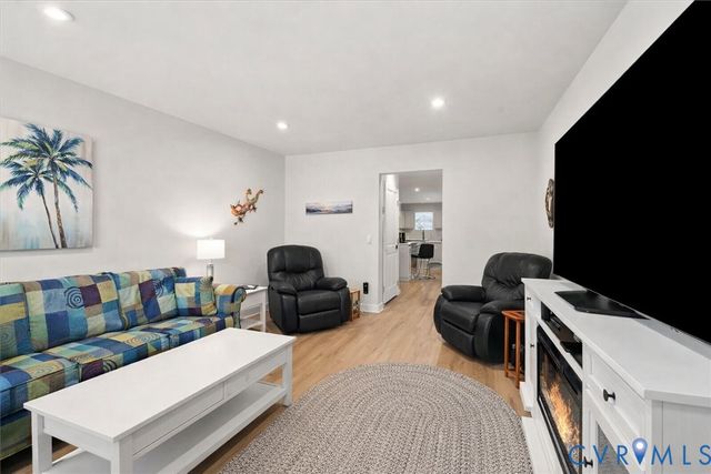 7246 Peyton Randolph Ln, New Kent, VA 23124