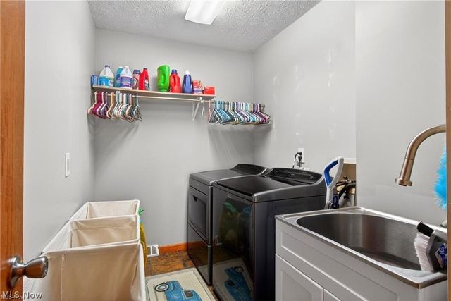 1741 Wales Road NE, Massillon, OH 44646