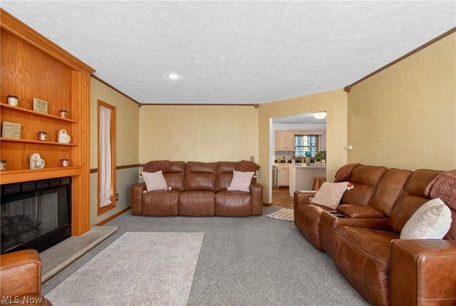 1741 Wales Road NE, Massillon, OH 44646