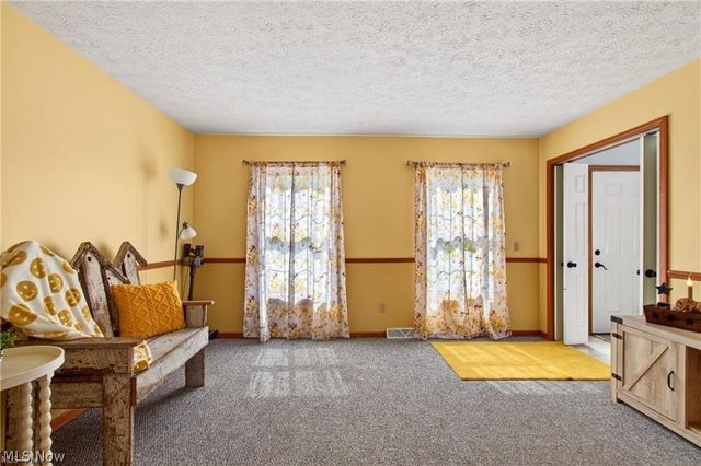 1741 Wales Road NE, Massillon, OH 44646