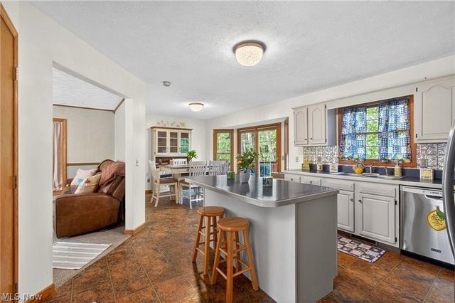 1741 Wales Road NE, Massillon, OH 44646