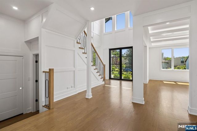 316 Bolz Street, Englewood Cliffs, NJ 07632